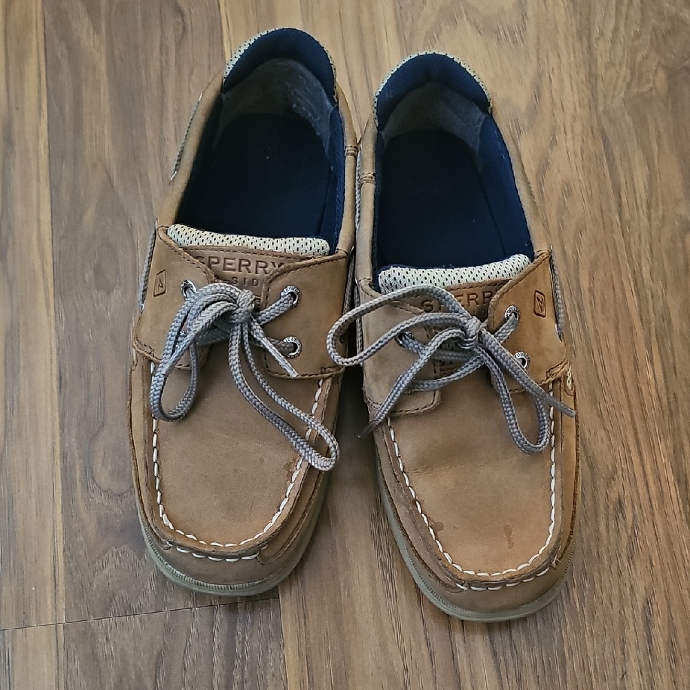Sperry Tan Boat Boys Shoes, Size 4 (Big Boys)